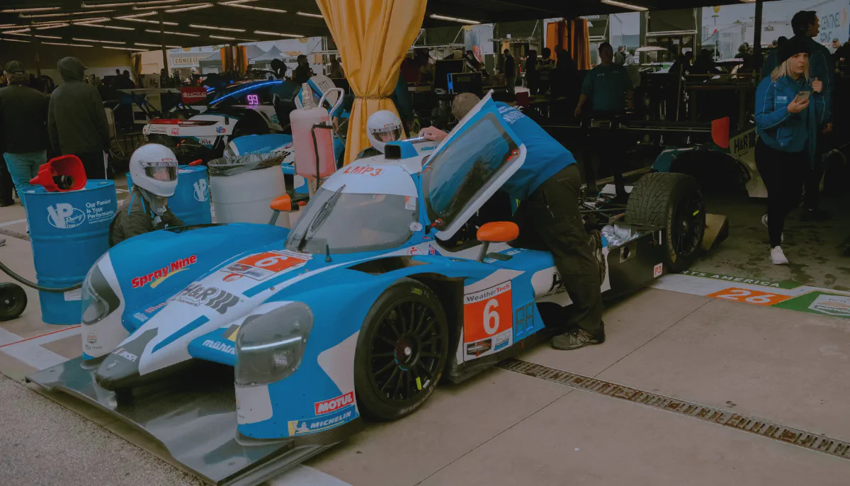 Le Mans 2026: Was vom Hypercar-Feld zu erwarten ist, welche Teams ernsthaft Anspruch haben, warum dieser Lauf weiterhin der wichtigste Tag im Motorsport-Jahr bleibt.