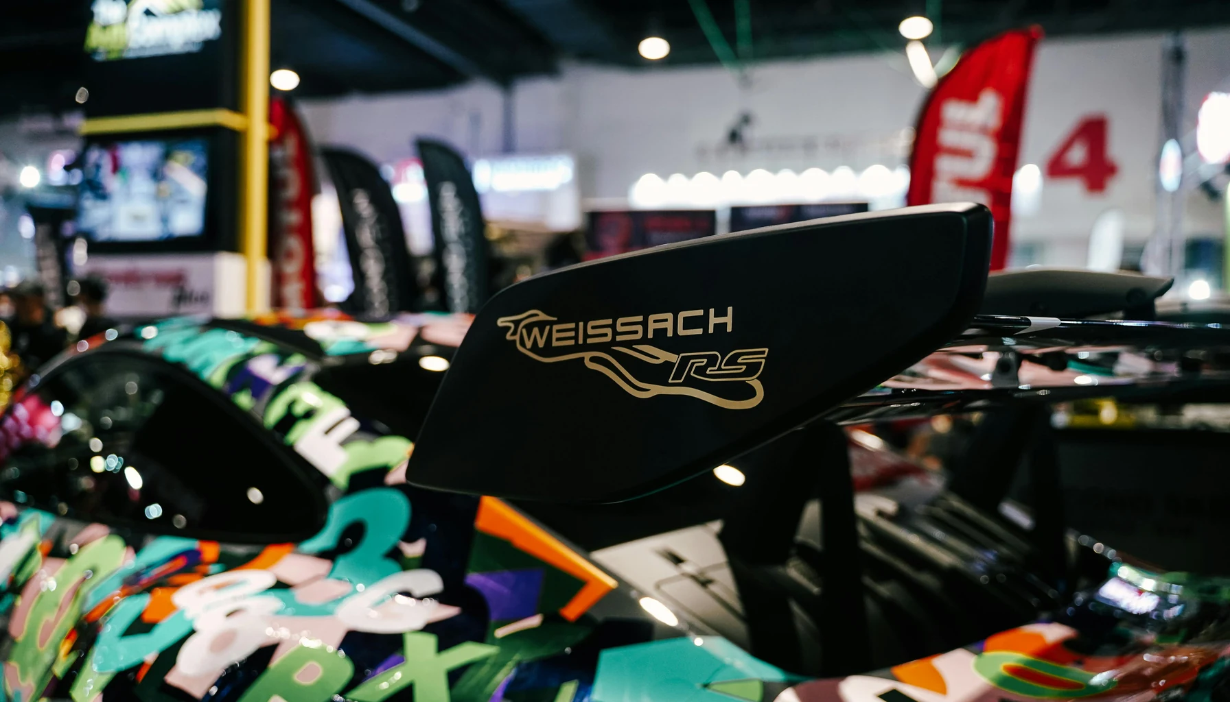 GT-Programme jenseits von Erlebnistagen. GT4, GT3, Porsche Cup, Ferrari Challenge — was die Klassen unterscheidet, was sie kosten, was sie verlangen.